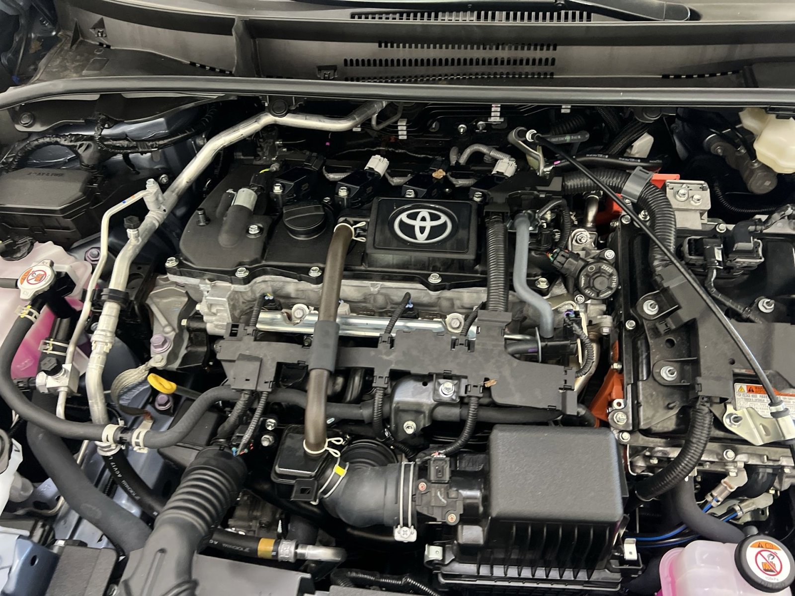 Used 2025 Toyota Corolla LE image 32