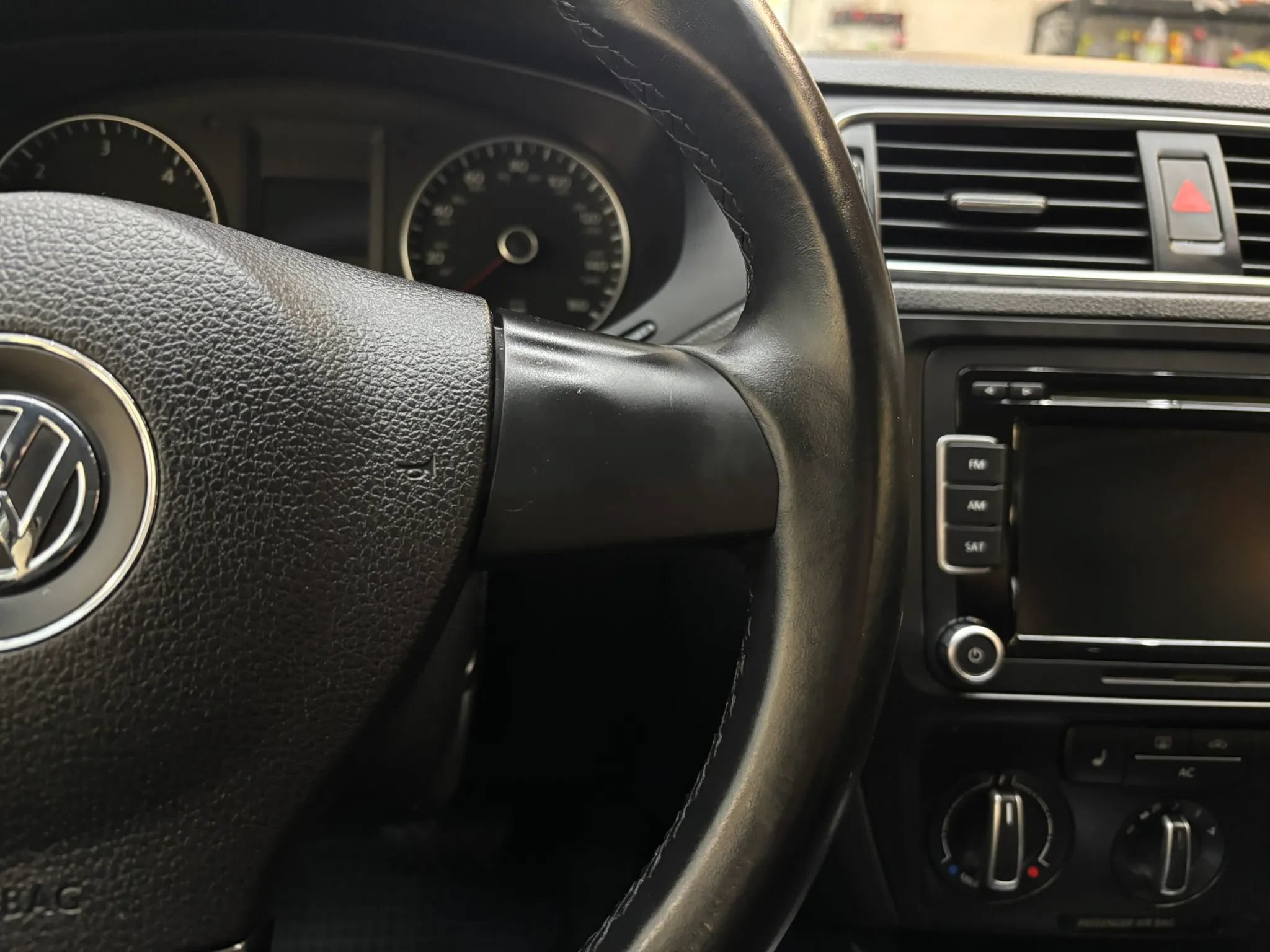 Used 2012 Volkswagen Jetta TDI FWD image 17