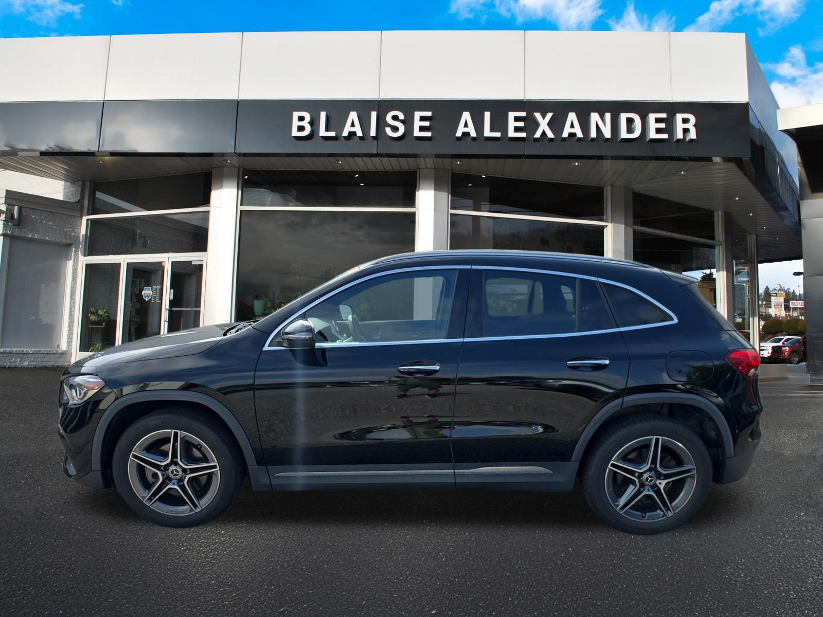 Used 2023 Mercedes-Benz GLA 250 4MATIC image 6