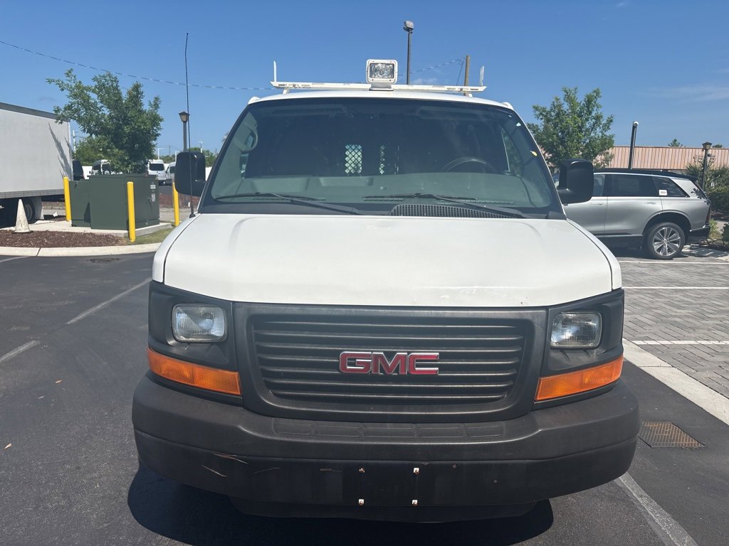 Used 2013 GMC Savana 2500 w/ Cold Climate Package image 3