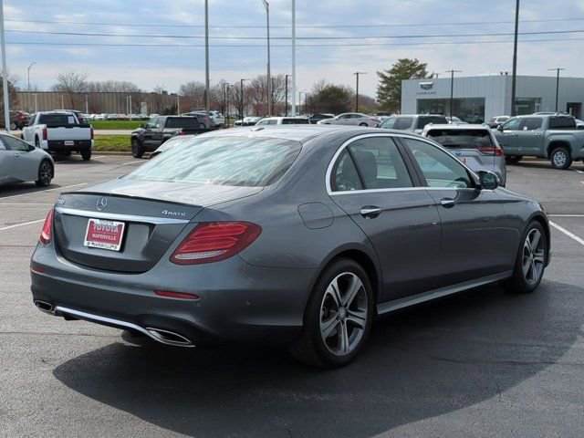 Used 2017 Mercedes-Benz E 300 4MATIC image 5