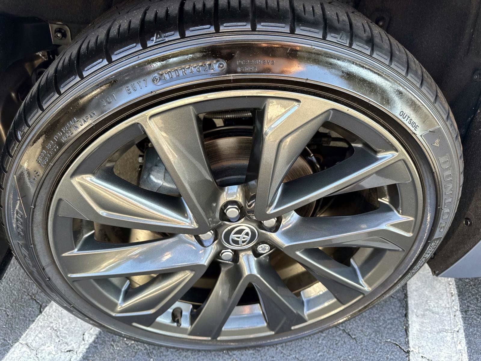 Used 2025 Toyota Corolla SE image 27