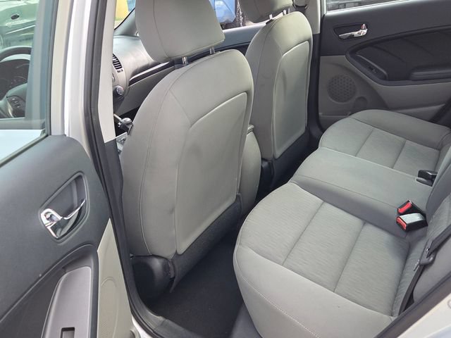 Used 2015 Kia Forte LX FWD image 7
