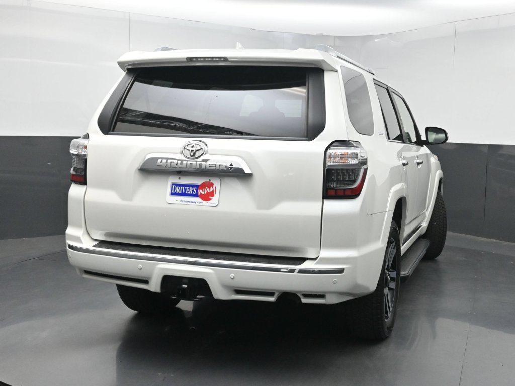 Used 2018 Toyota 4Runner Limited AWD/4WD image 41