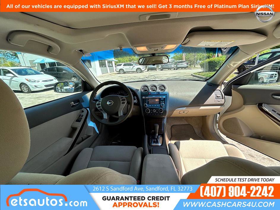 Used 2010 Nissan Altima 2.5 S w/ Premium Pkg image 12