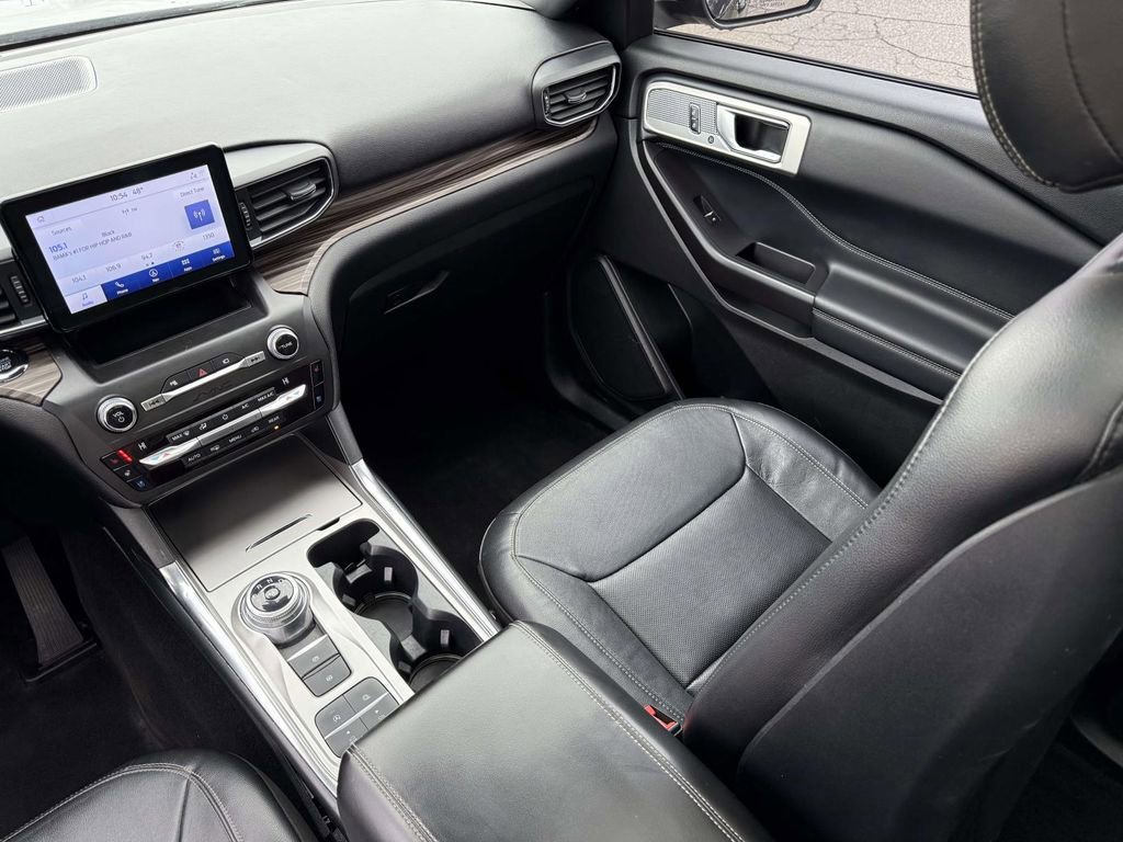 Used 2020 Ford Explorer Limited image 30