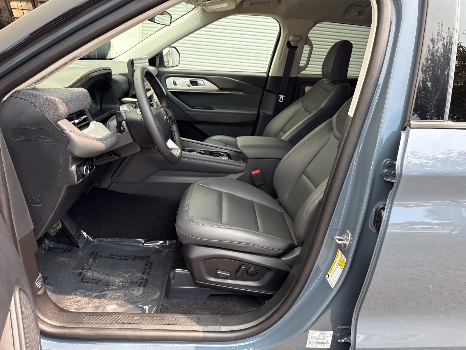 Used 2026 Ford Explorer Active w/ Active Comfort Package AWD/4WD image 9