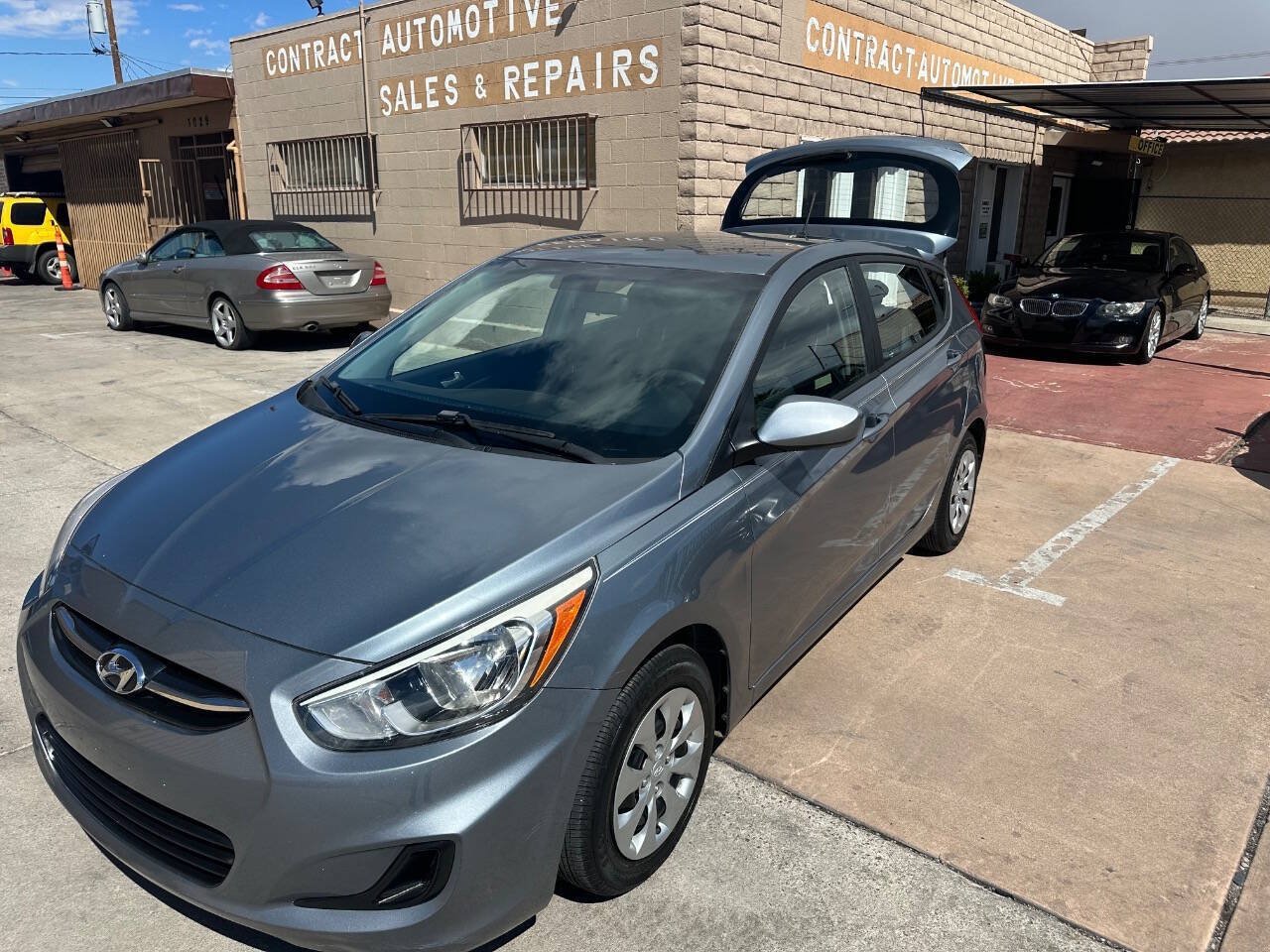 Used 2017 Hyundai Accent SE FWD image 6