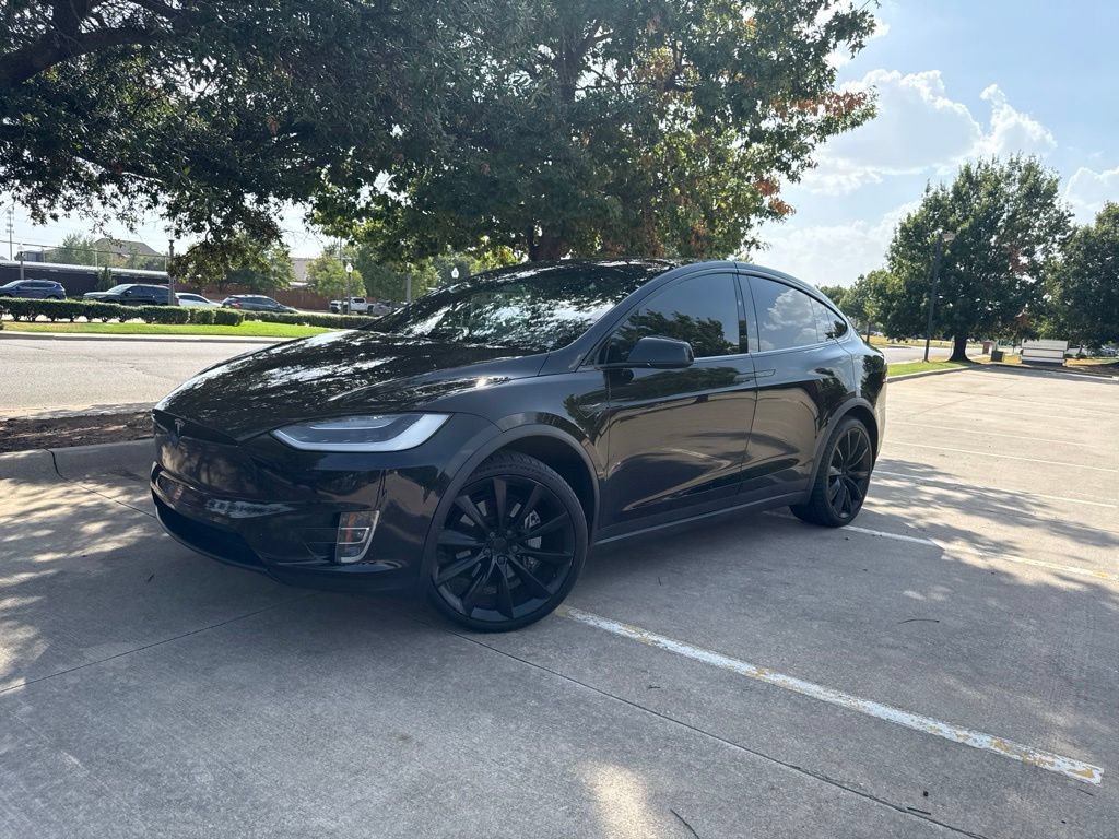 Used 2018 Tesla Model X 75D AWD/4WD image 3
