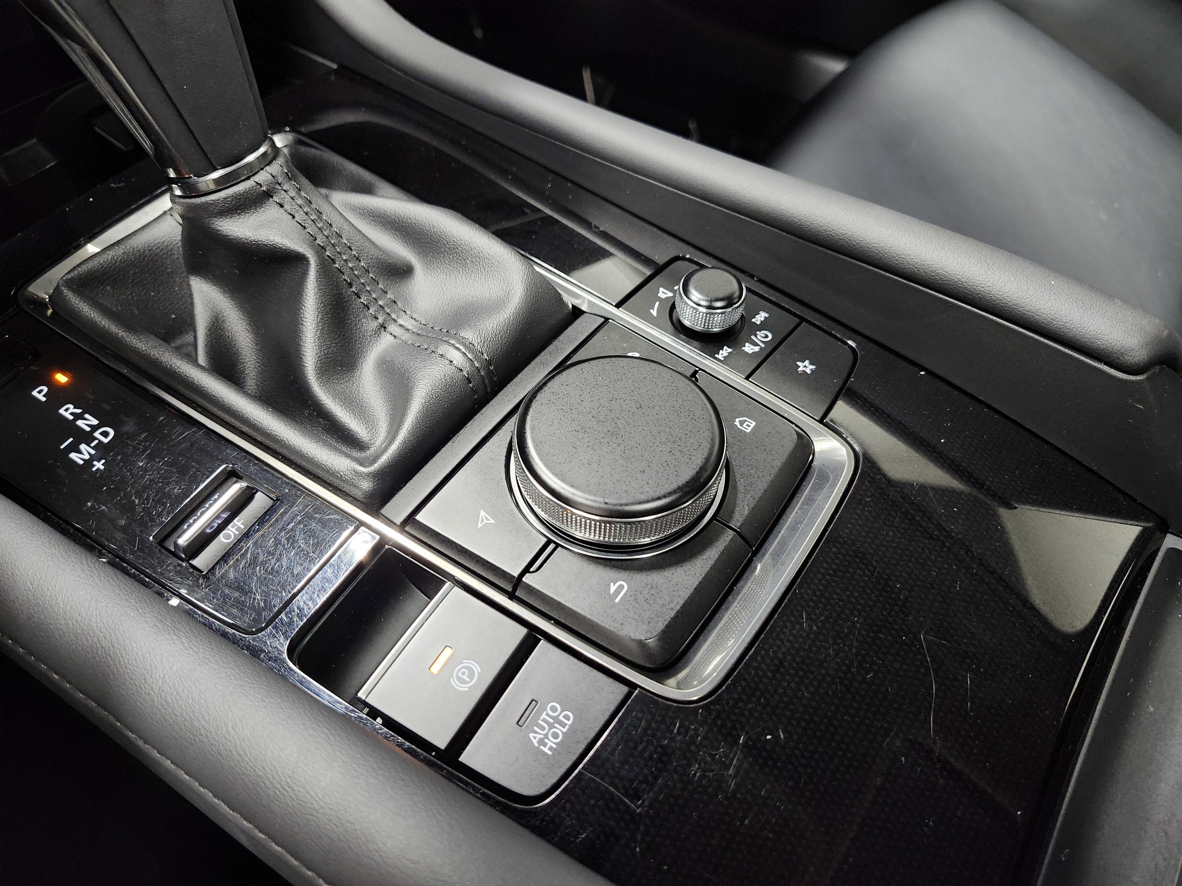 Used 2021 MAZDA MAZDA3 s FWD image 11