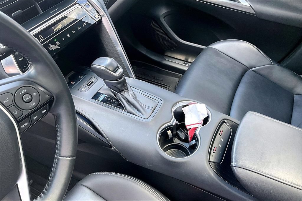 Certified 2023 Toyota Venza Nightshade AWD/4WD image 18