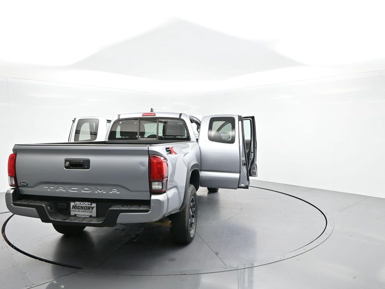 Used 2021 Toyota Tacoma SR w/ SX Package RWD image 39