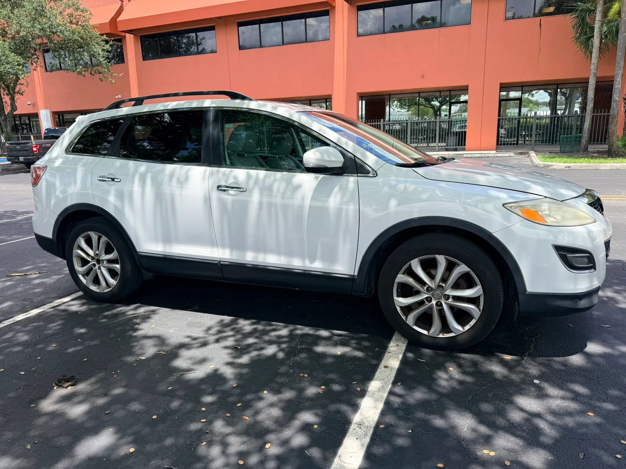 Used 2011 MAZDA CX-9 Grand Touring w/ Moonroof & Bose Audio Pkg AWD/4WD image 3