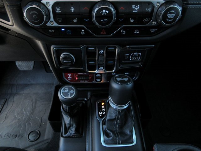 Used 2024 Jeep Wrangler Unlimited Rubicon 4xe image 19