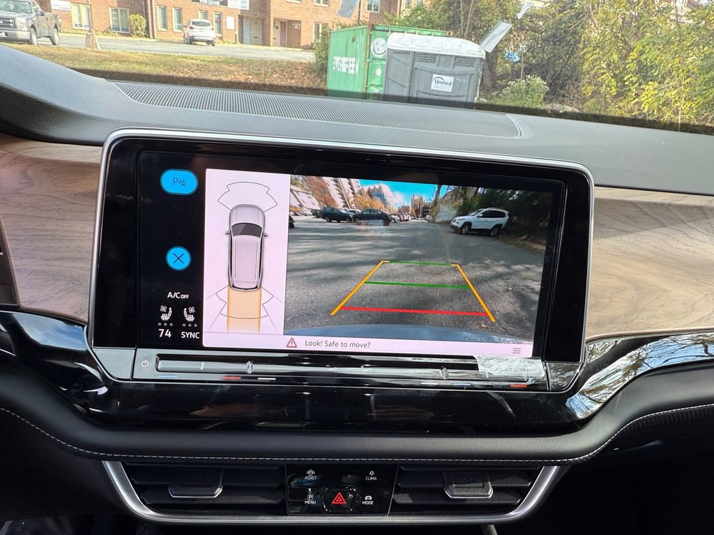 New 2026 Volkswagen Atlas SE image 18