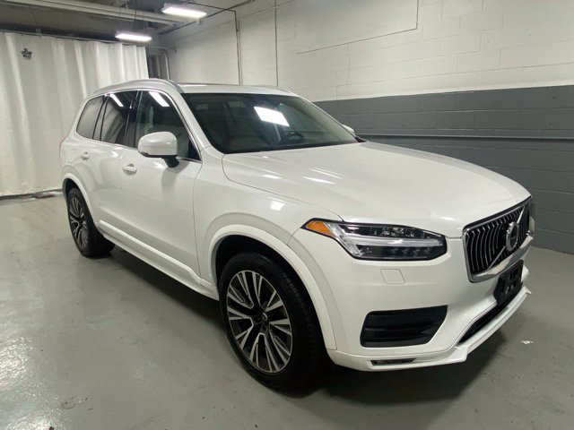 Used 2021 Volvo XC90 T5 Momentum w/ Protection Package AWD/4WD image 4