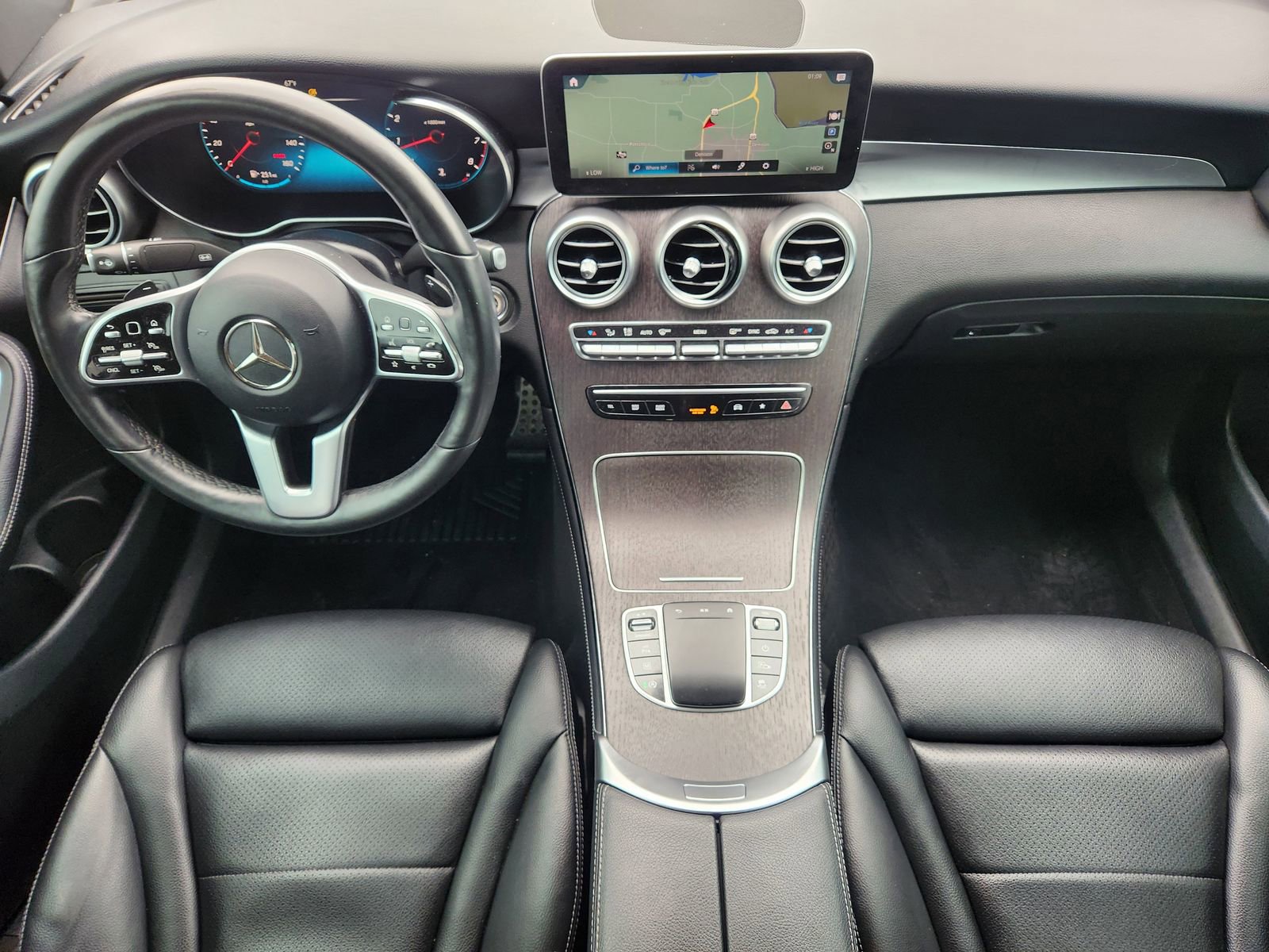 Used 2020 Mercedes-Benz GLC 300 4MATIC Coupe image 29