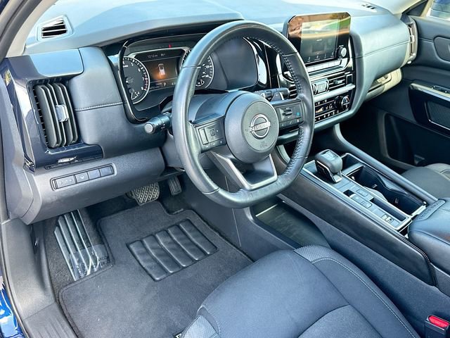 Used 2024 Nissan Pathfinder SV image 9