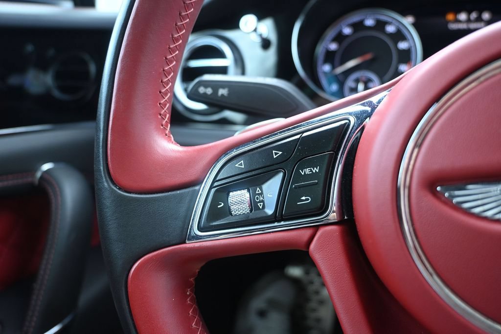 Used 2020 Bentley Bentayga AWD/4WD image 33
