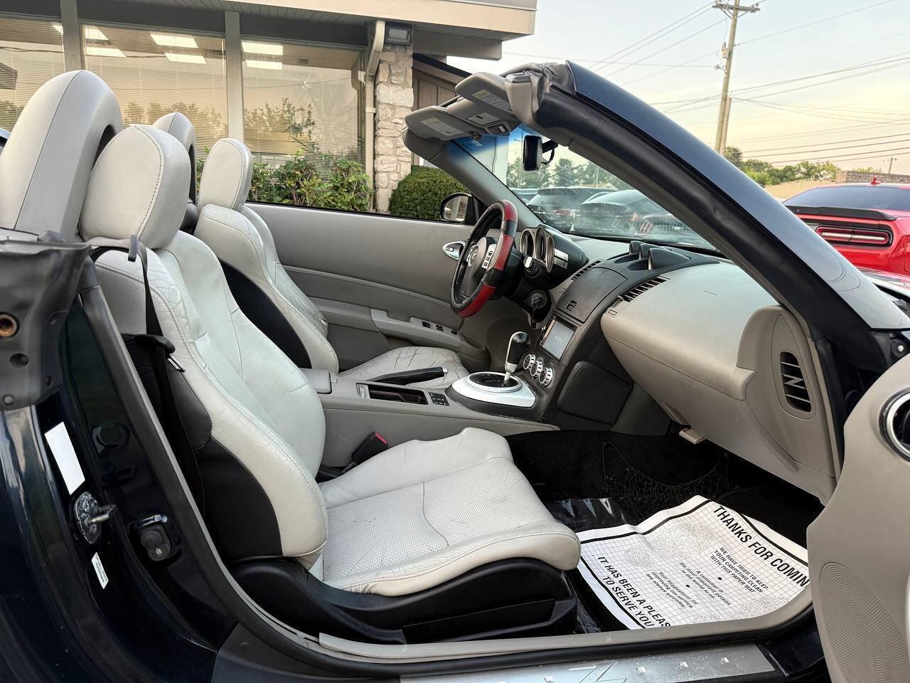 Used 2007 Nissan 350Z Touring RWD image 20