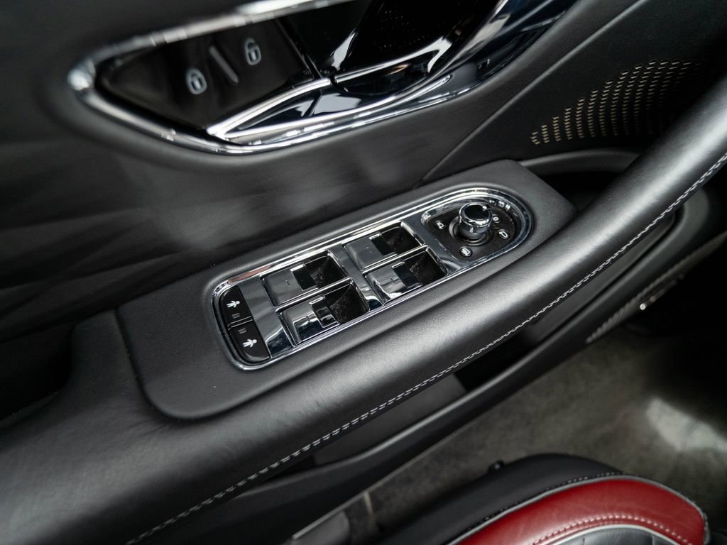 Used 2024 Bentley Flying Spur W12 AWD/4WD image 23