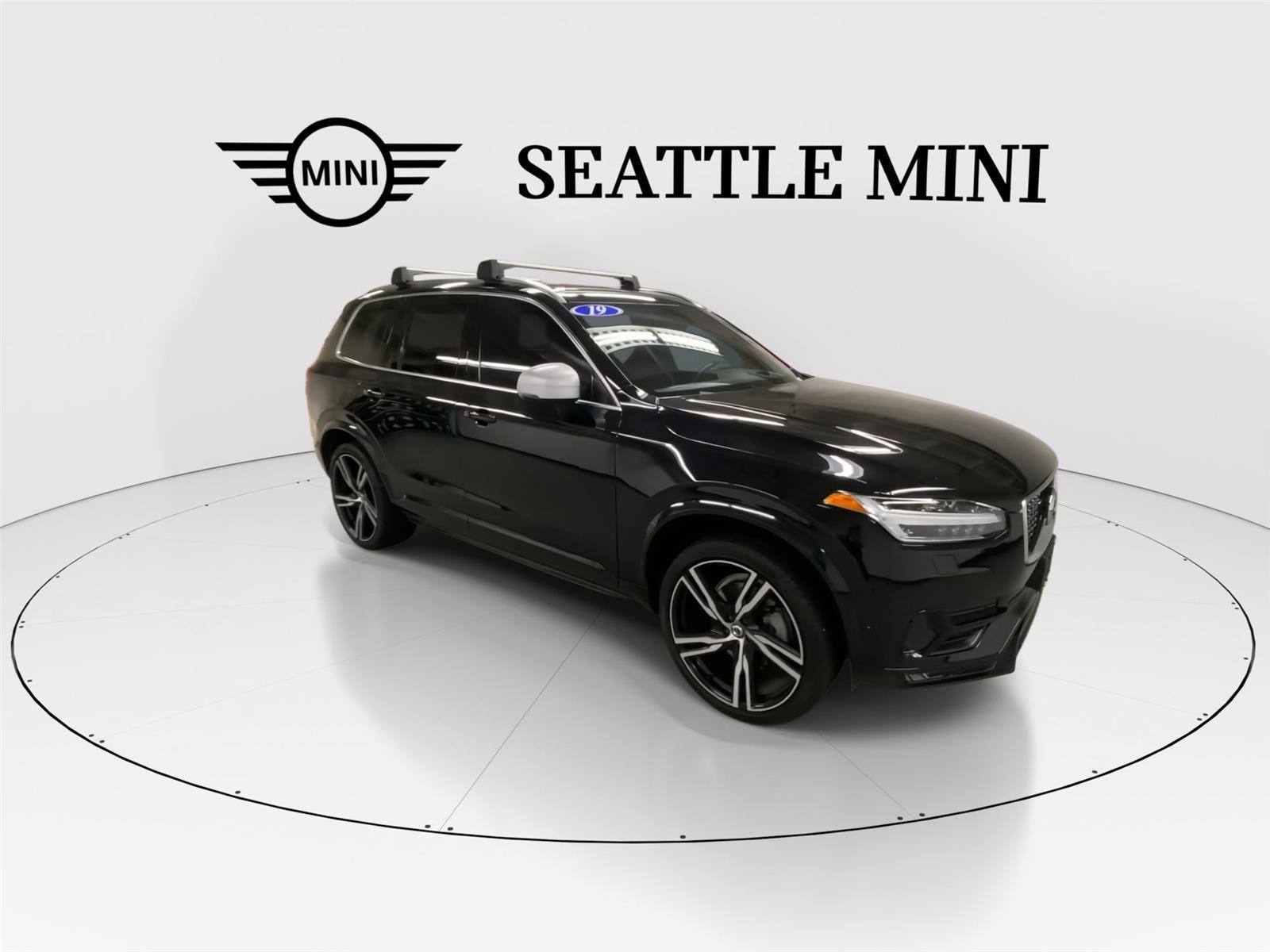 Used 2019 Volvo XC90 T5 R-Design w/ Advanced Package image 2