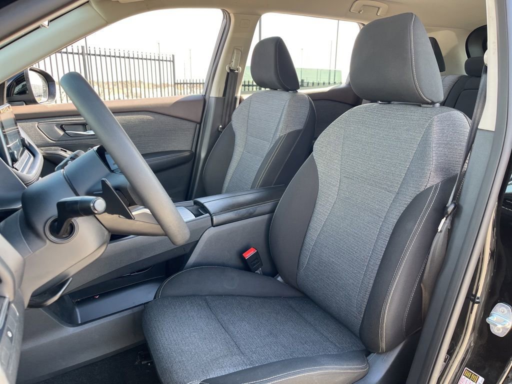 Used 2023 Nissan Rogue SV image 24