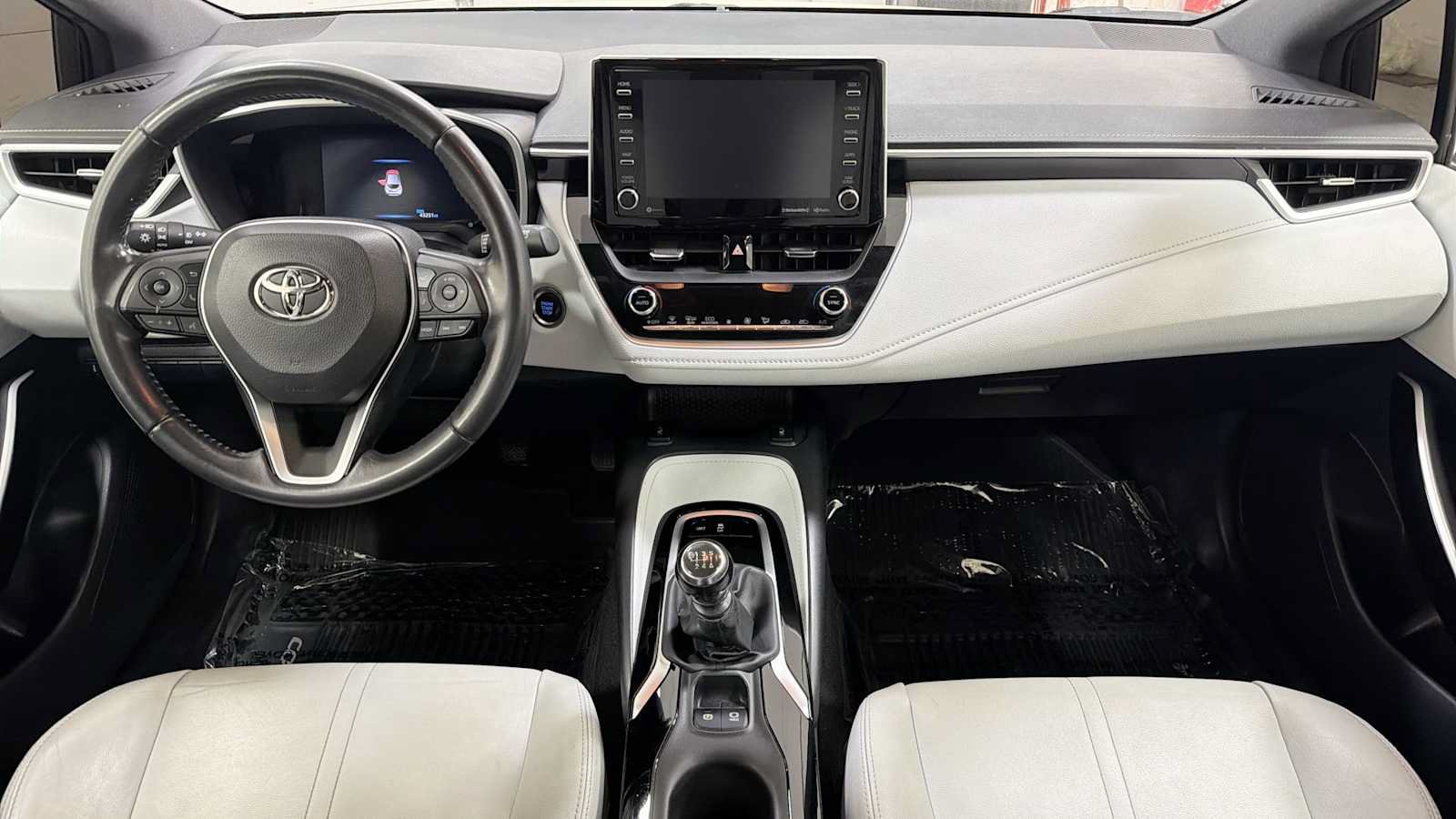 Certified 2019 Toyota Corolla XSE FWD image 25