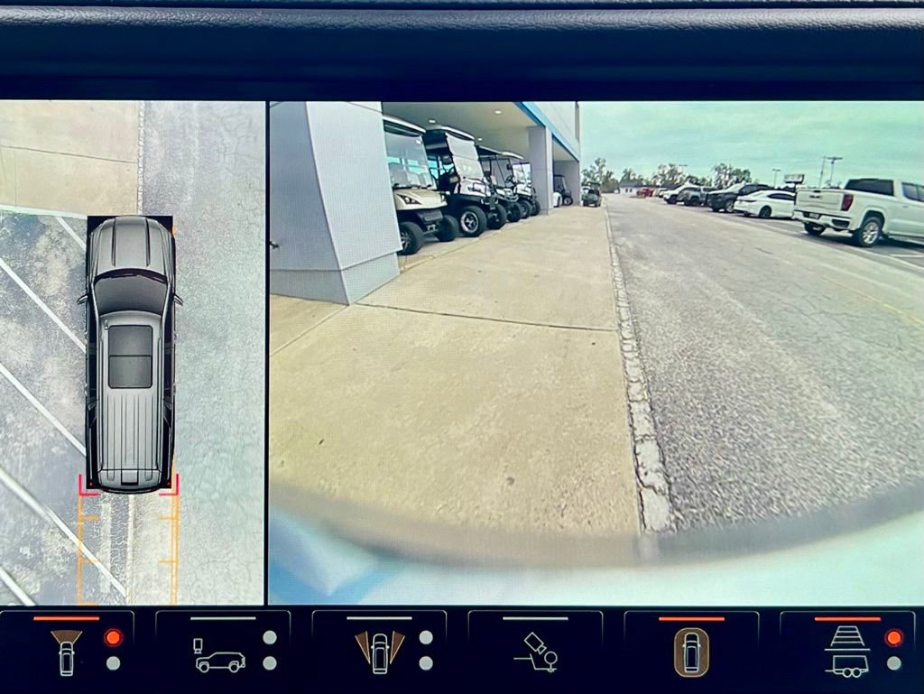 Used 2024 GMC Yukon XL Denali w/ Advanced Technology Package image 14