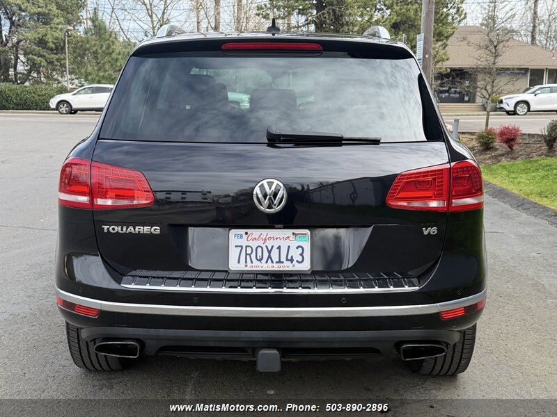 Used 2016 Volkswagen Touareg Sport AWD/4WD image 4