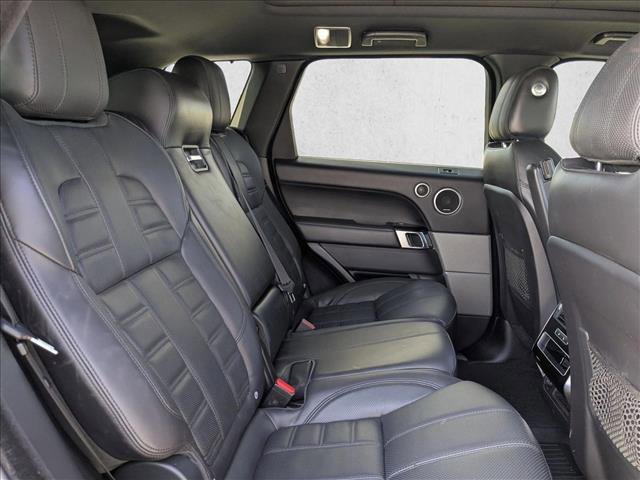 Used 2017 Land Rover Range Rover Sport HSE Dynamic image 16