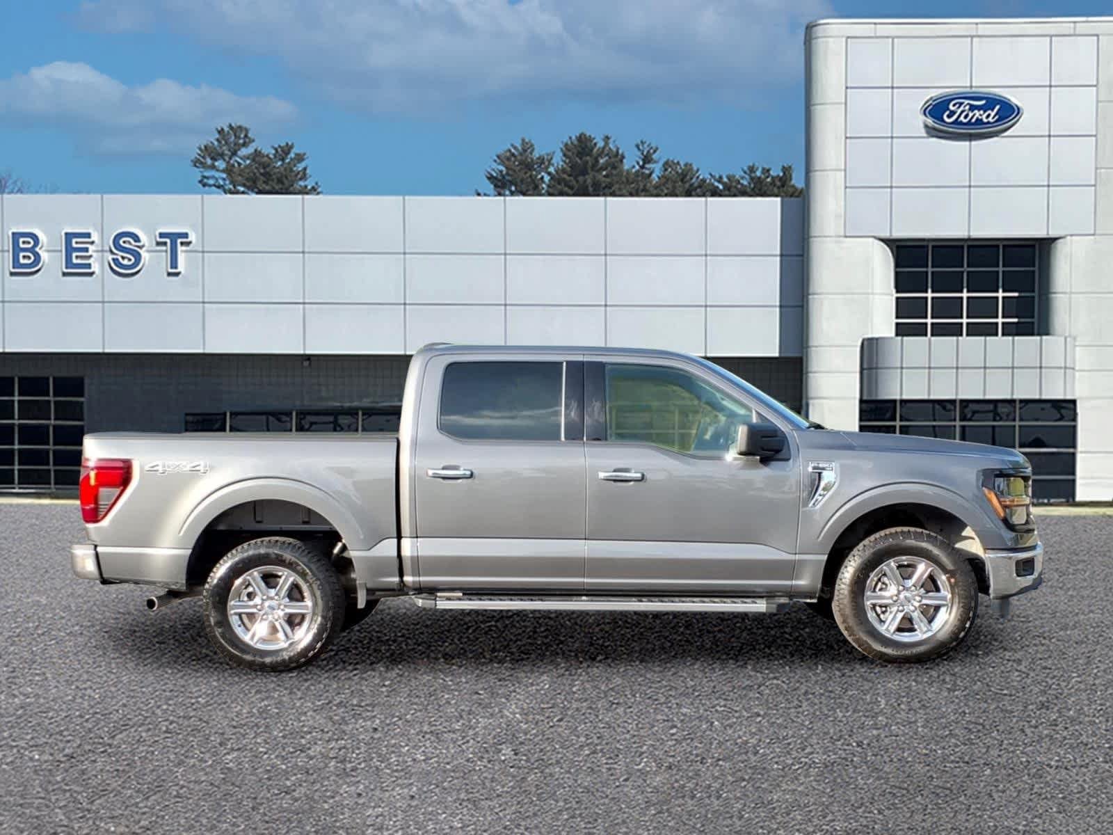 Used 2025 Ford F150 XLT w/ Equipment Group 301A Standard AWD/4WD image 8