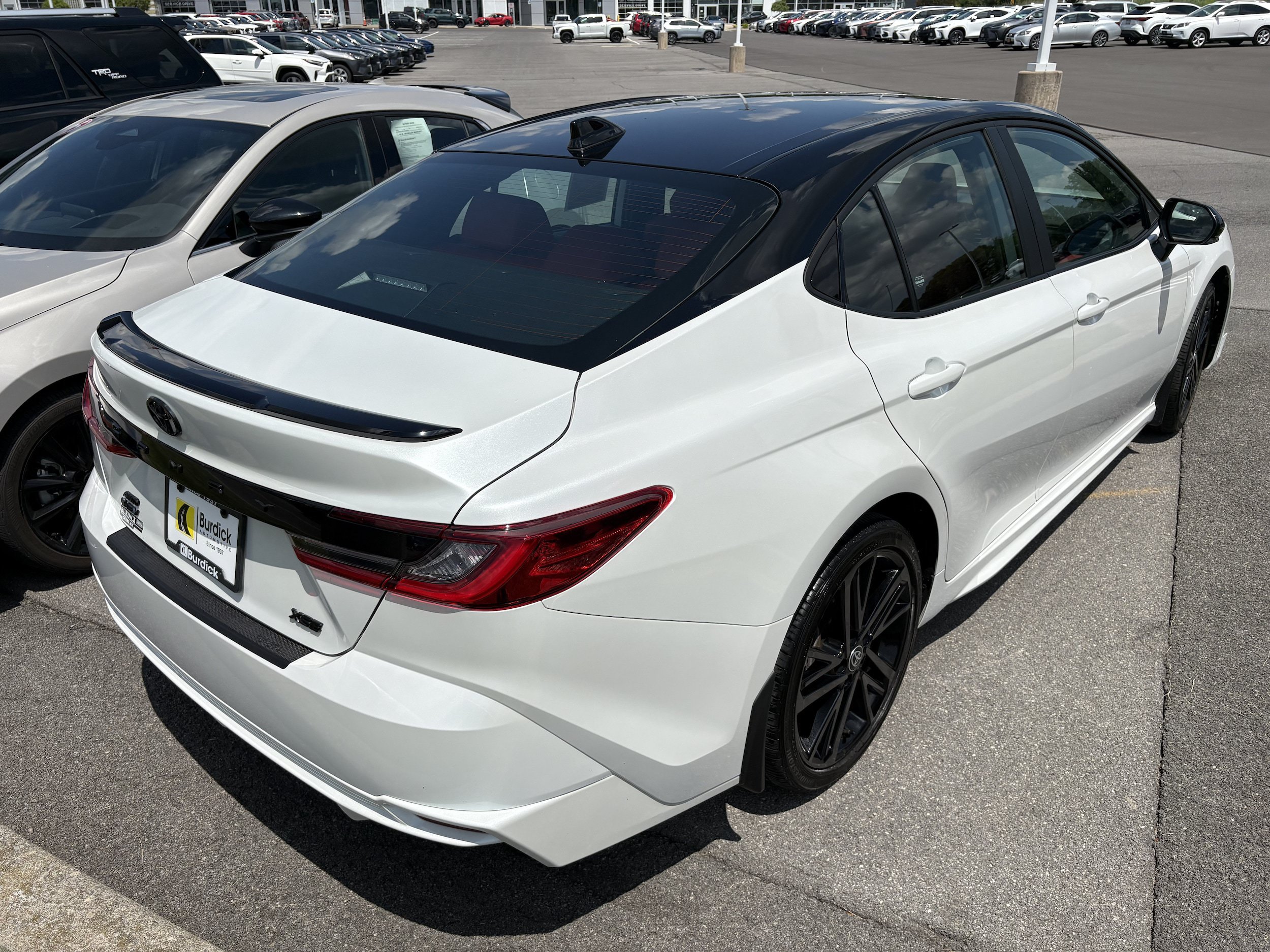 Used 2025 Toyota Camry XSE AWD/4WD image 5