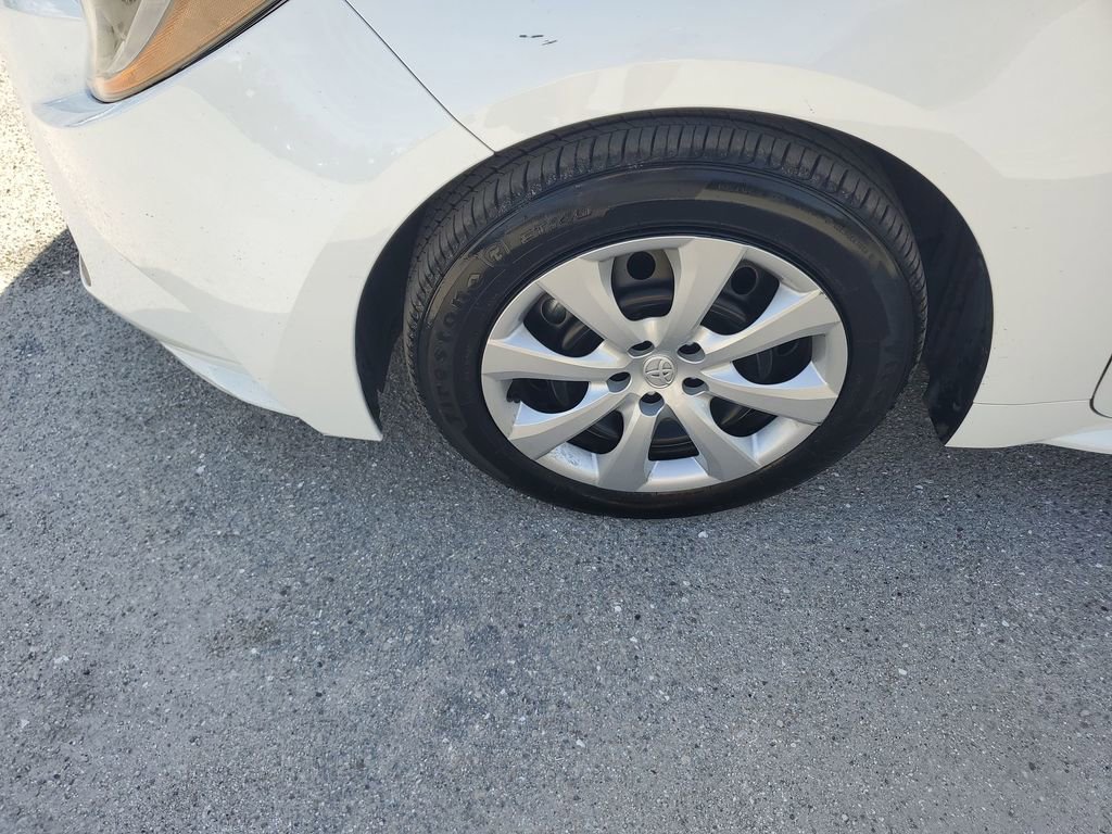 Certified 2024 Toyota Corolla LE image 17