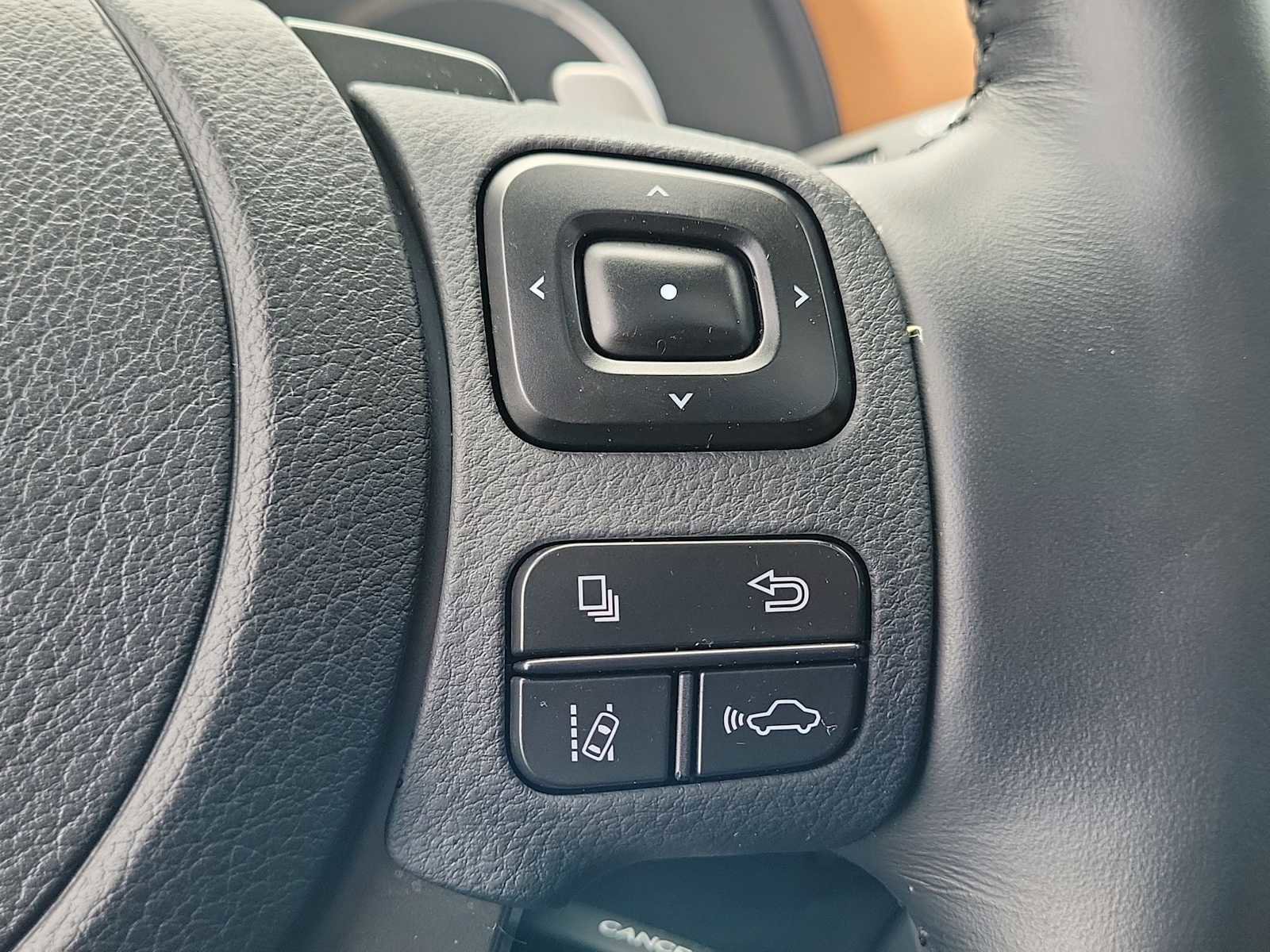 Used 2024 Lexus IS 300 w/ Premium Package image 22