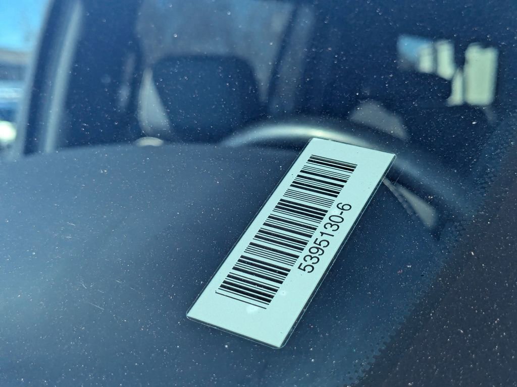 Used 2023 Chevrolet Suburban Premier image 33