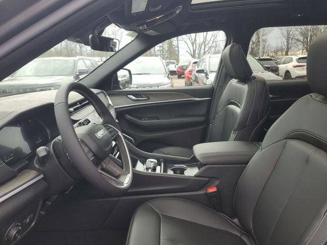 New 2026 Jeep Grand Cherokee Limited w/ Limited Altitude Package AWD/4WD image 18