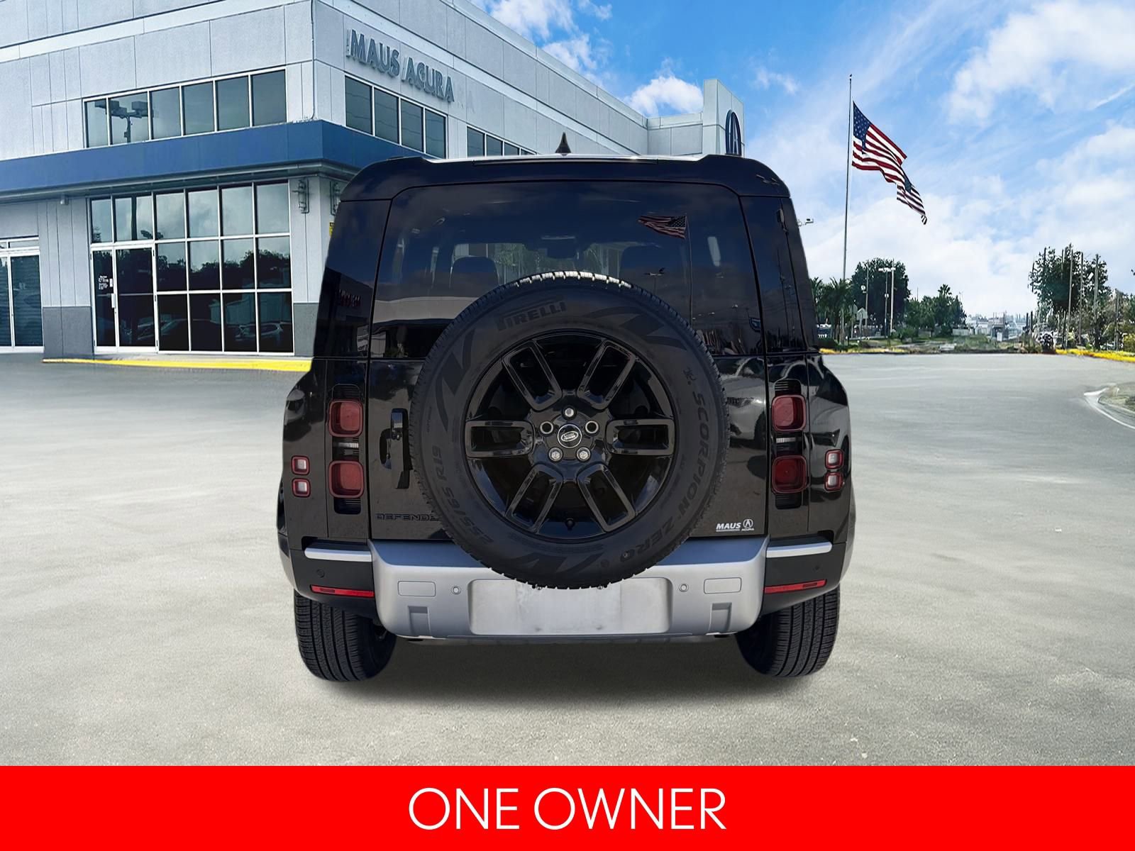 Used 2025 Land Rover Defender 110 S image 5