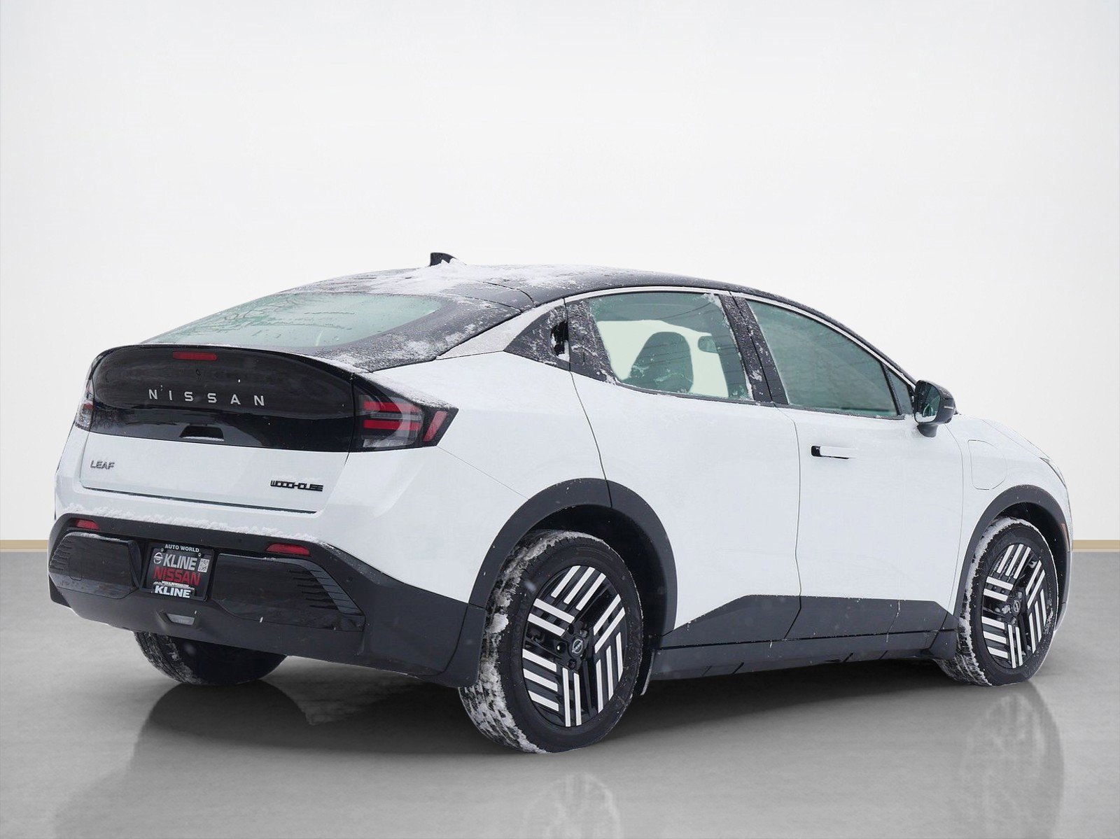 New 2026 Nissan Leaf SV+ w/ Floor Mat Package (SV+) image 2