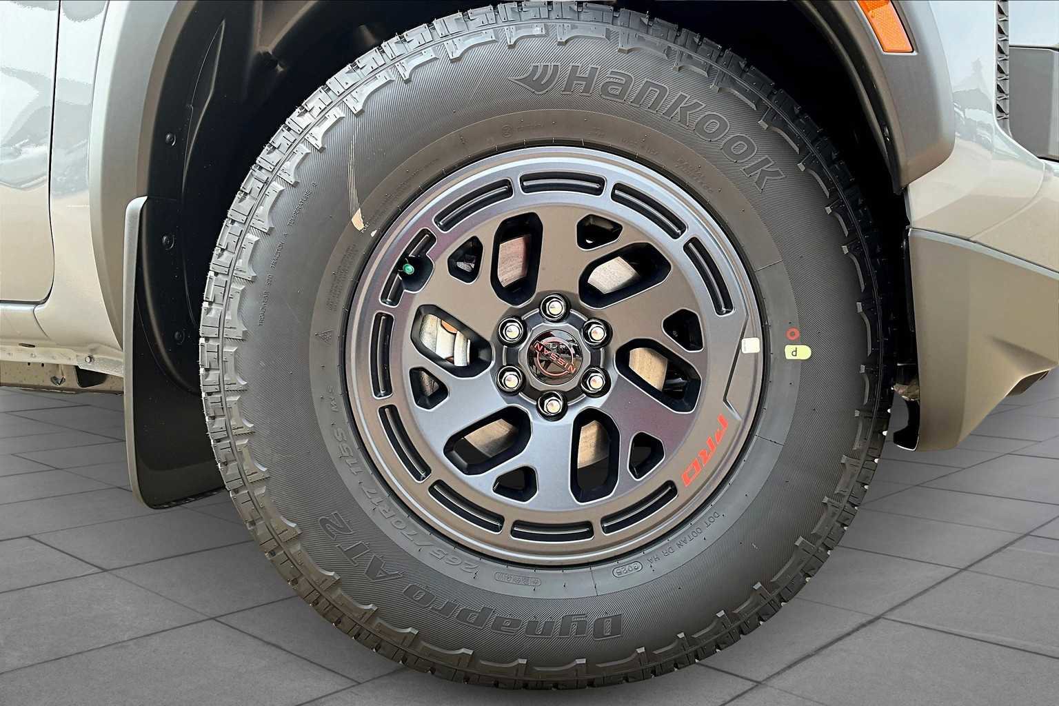 New 2026 Nissan Frontier Pro-X w/ Pro-X Convenience Package RWD image 12