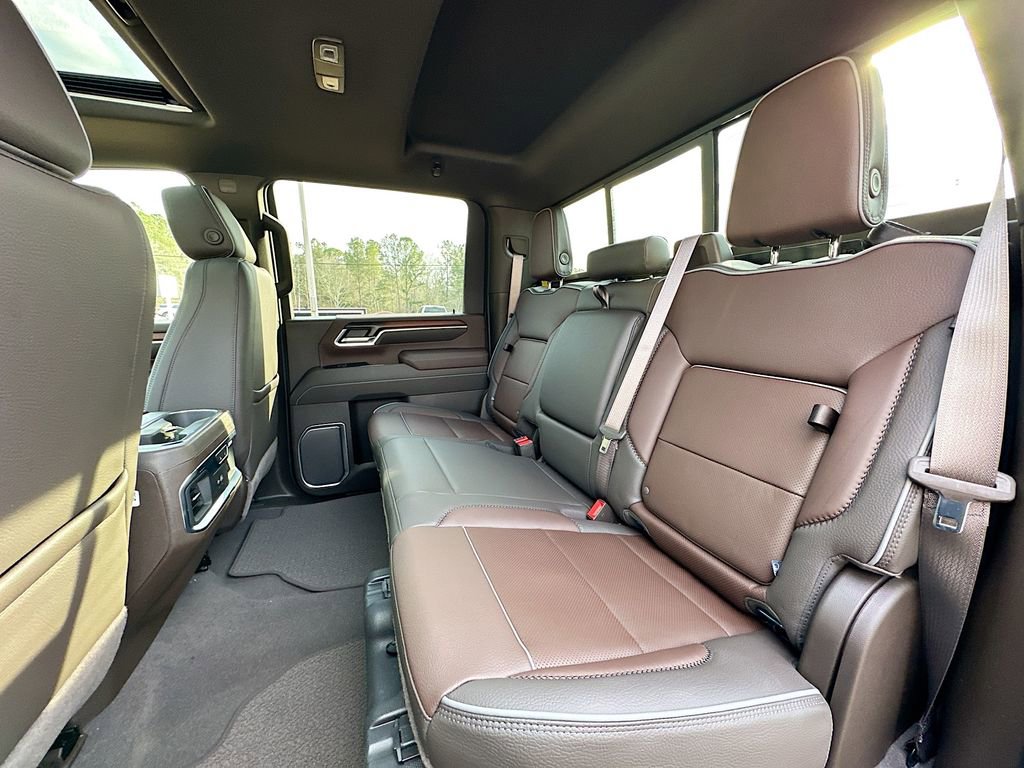 New 2026 GMC Sierra 2500 Denali w/ Denali Reserve Package AWD/4WD image 4