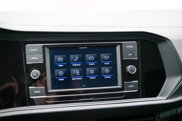 Used 2024 Volkswagen Jetta SE image 27