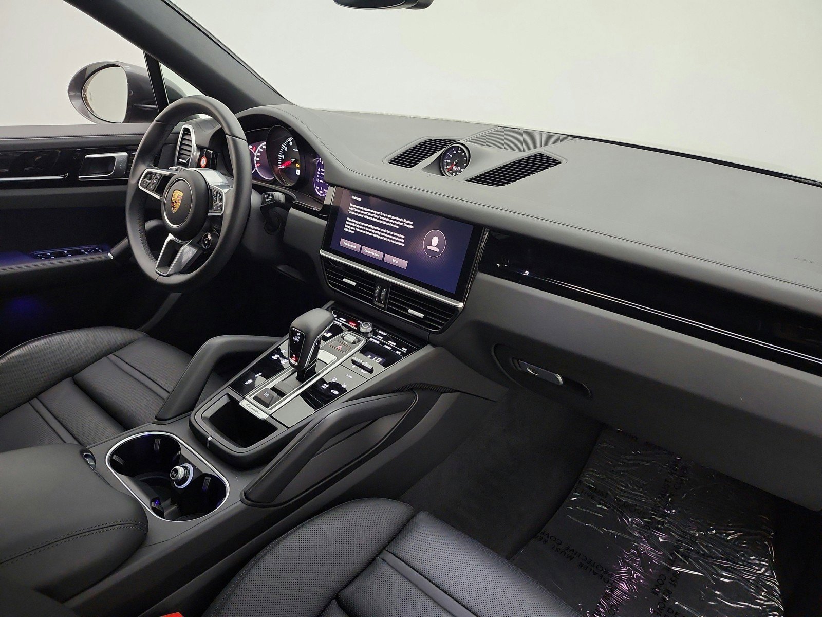 Used 2023 Porsche Cayenne Coupe image 19