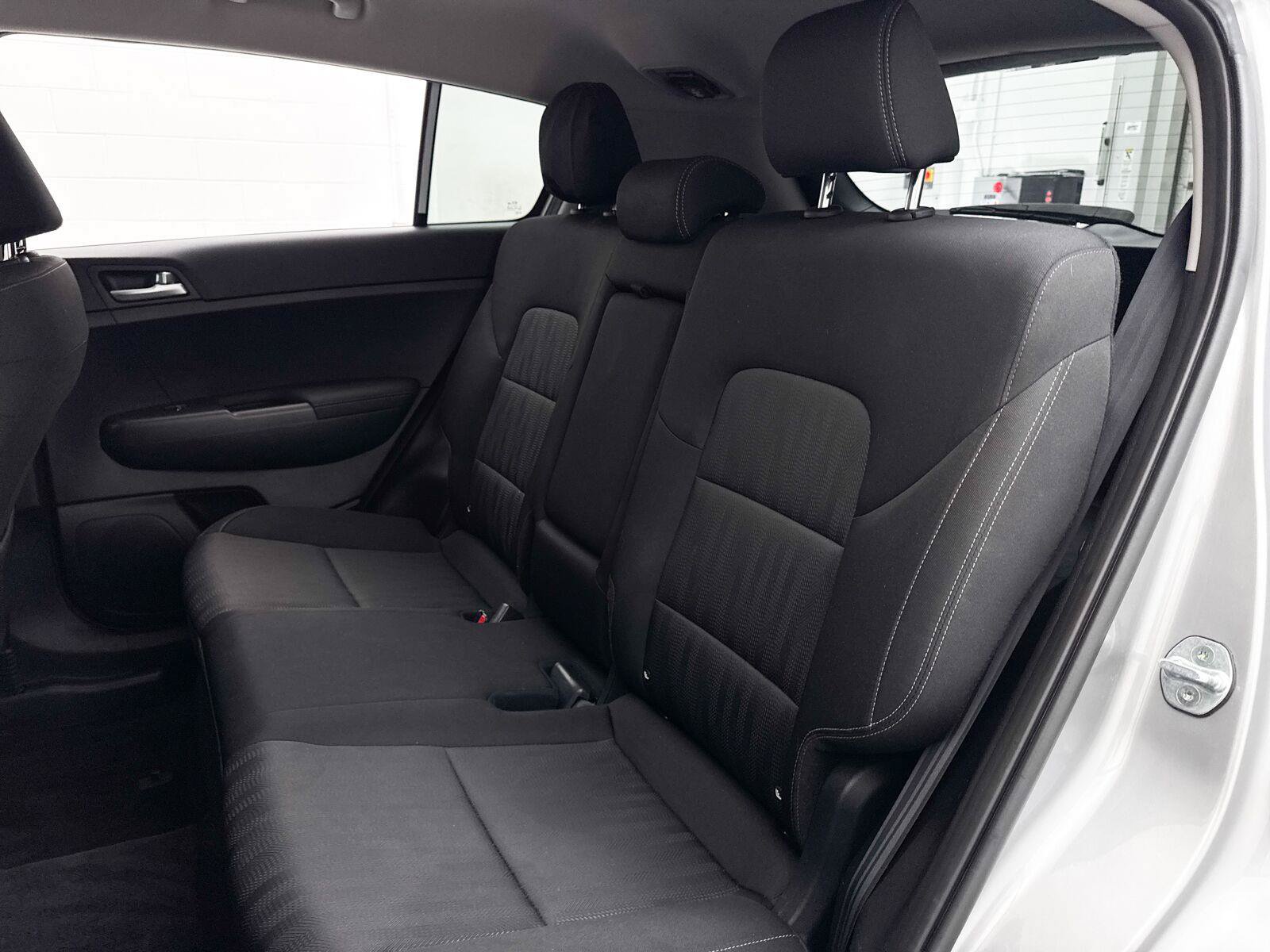 Used 2022 Kia Sportage LX FWD image 27