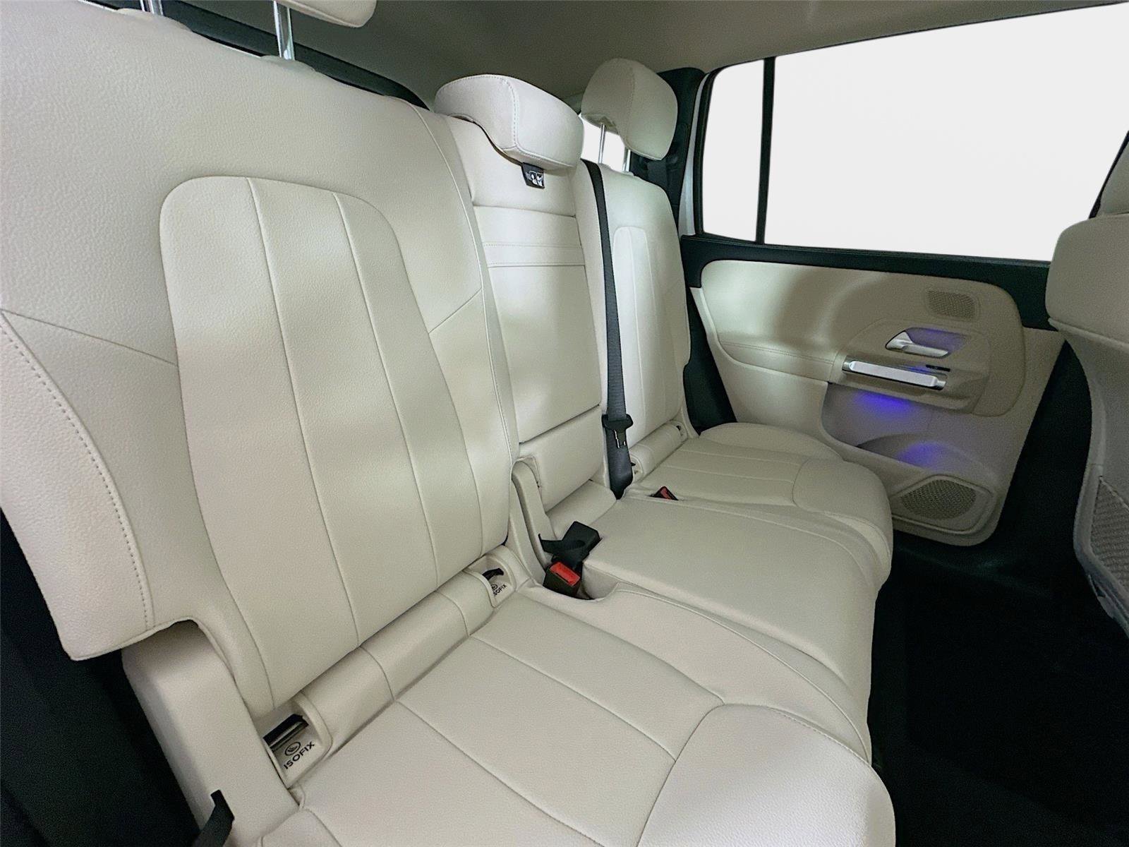 Used 2026 Mercedes-Benz GLB 250 4MATIC image 36