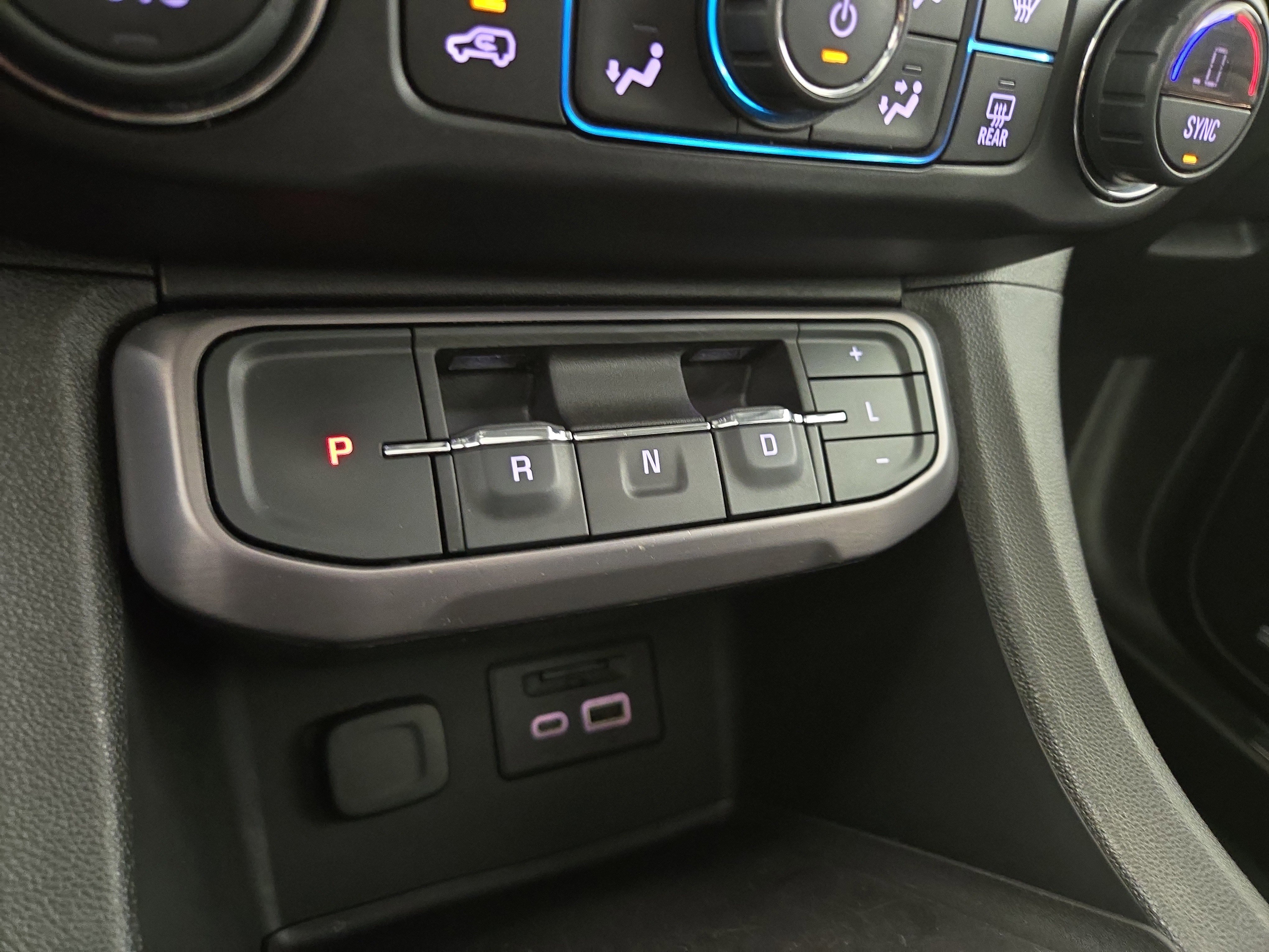 Certified 2021 GMC Acadia AT4 image 25