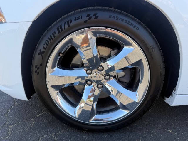 Used 2013 Dodge Charger R/T RWD image 19