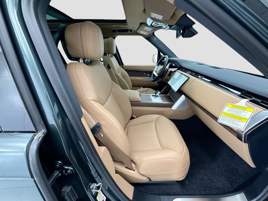 New 2026 Land Rover Range Rover Long Wheelbase SE AWD/4WD image 20