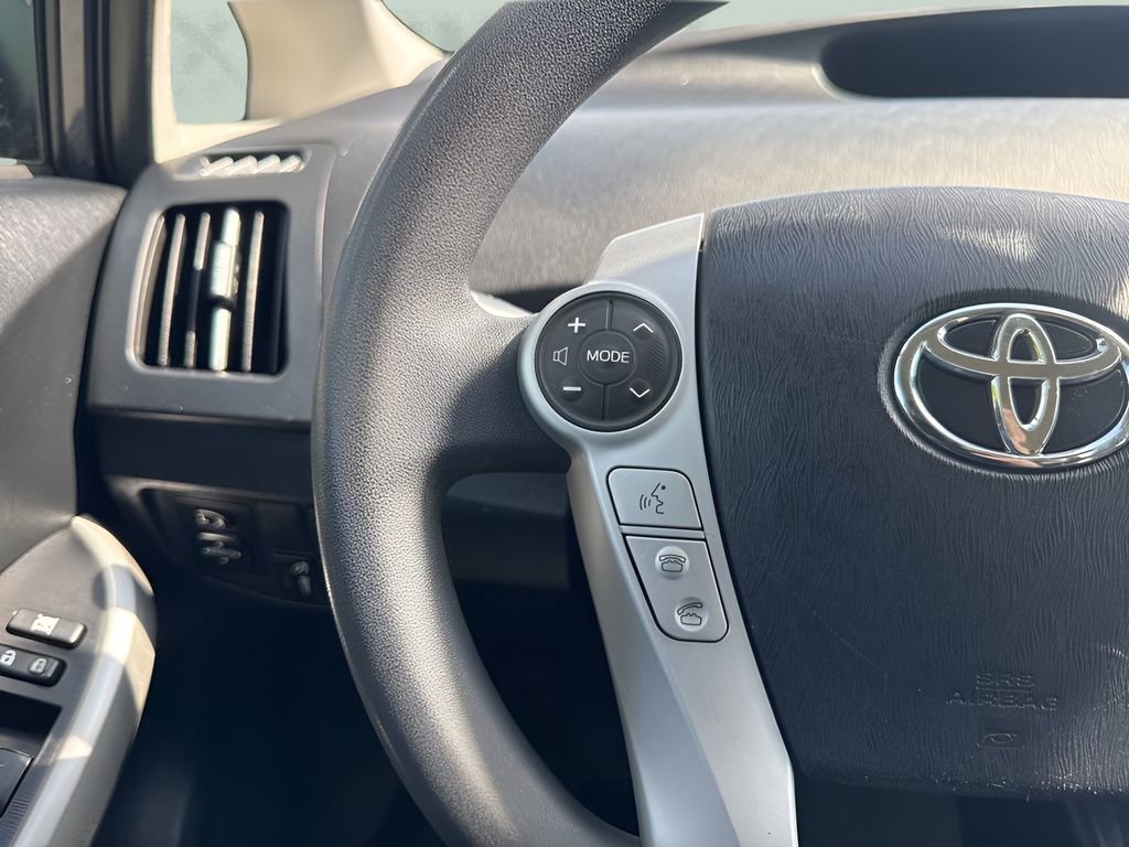 Used 2014 Toyota Prius Three FWD image 13