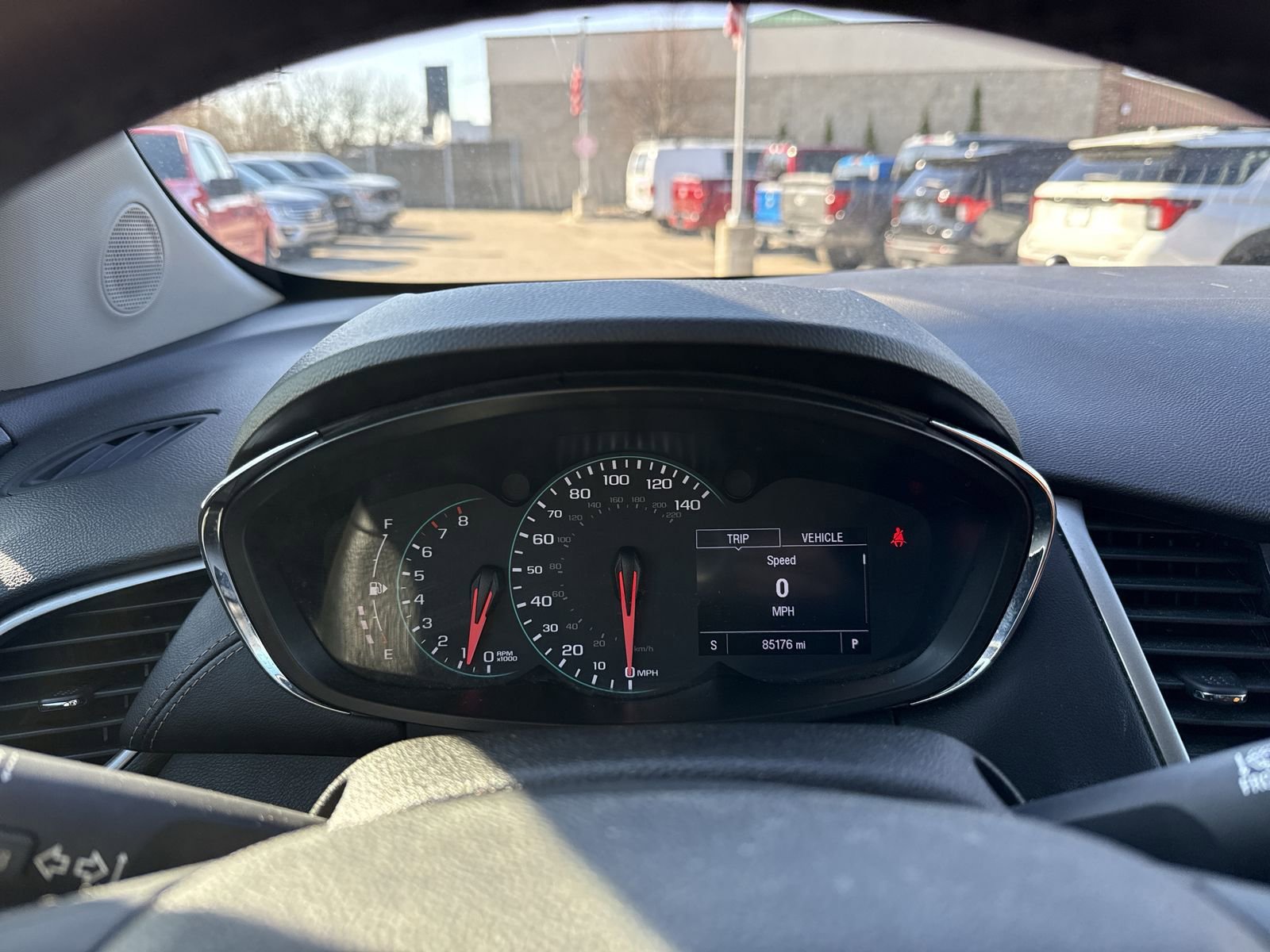 Used 2020 Chevrolet Trax LT w/ LT Convenience Package FWD image 37